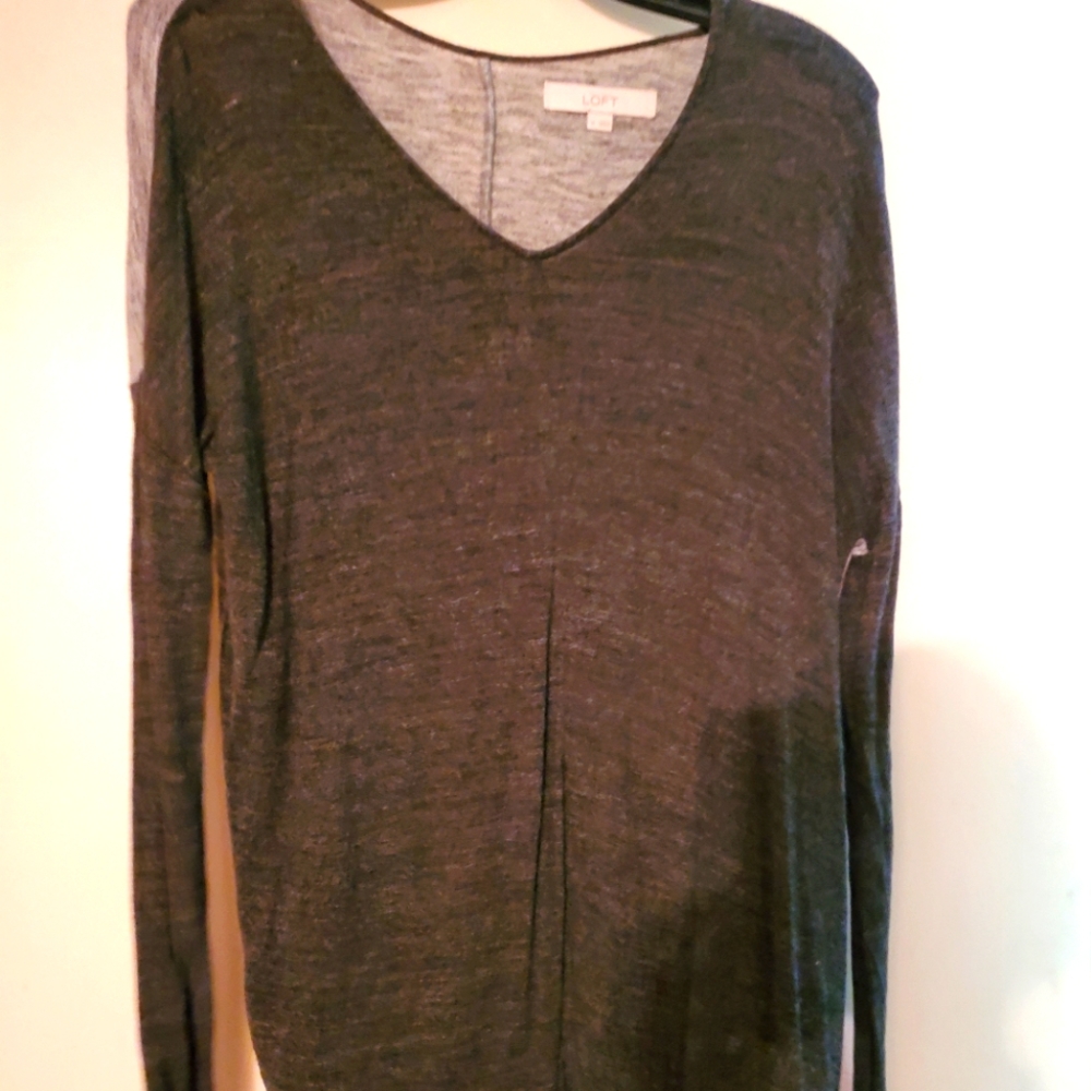 2/$10 LOFT Long Sleeve Thin Sweater